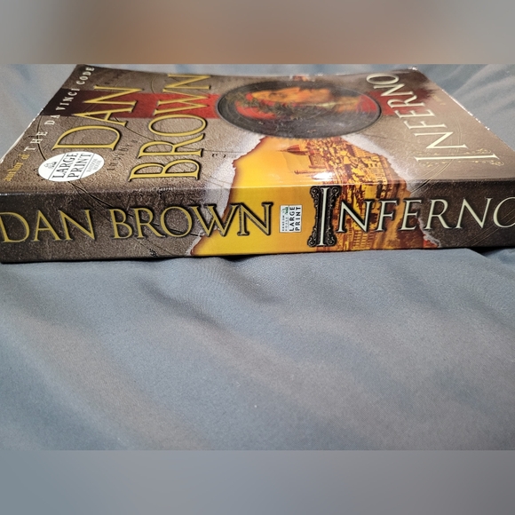 ✨️3/$25✨️ Inferno by Dan Brown Large Print Paperback - Picture 6 of 6
